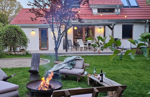 Debnica Kaszubska Casa | Hermosa casa en Podwilczyn con sauna