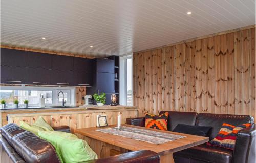 Risor Casa | Beautiful Home In Søndeled