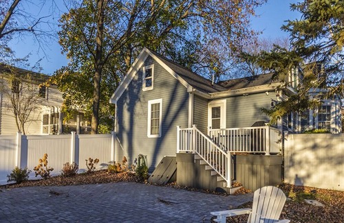 Skaneateles Casa | Beautiful Home in Skaneateles. Walking distance to Restaurants, Bars & the Lake!