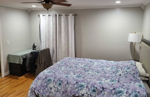 Shirley Casa | Beautiful home in Shirley / Close to Hamptons