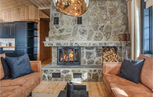 Sjusjoen Casa | Beautiful Home In Sjusjøen With Kitchen