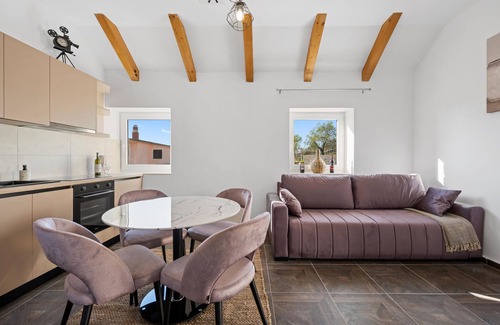 Bribir Casa | Hermosa casa en Skradin con cocina.