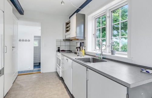 Listed Casa | Hermosa casa en Svaneke con cocina.