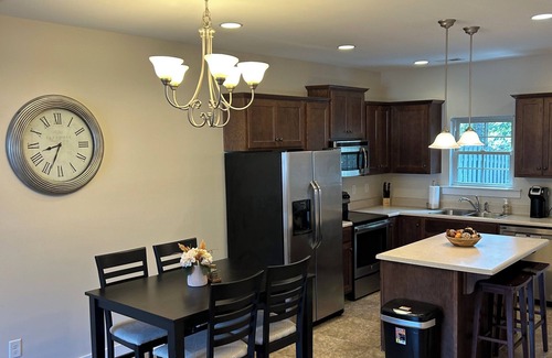Hoover Casa | Beautiful home in the heart of Hoover!