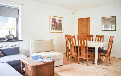 Bollerup Casa | Beautiful Home In Tomelila With Kitchen