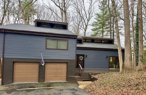 State College Casa | Beautiful Home in Toftrees. Located 2.5 miles from PSU campus and Beaver Stadium