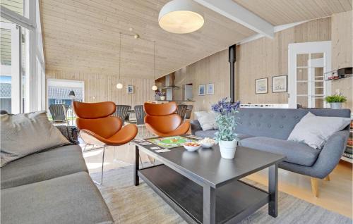 Marielyst Casa | Beautiful Home In Væggerløse With Sauna