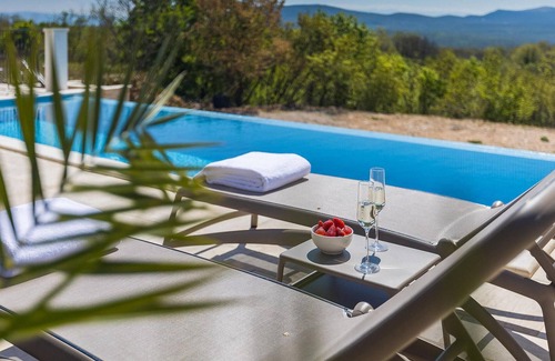 Garica Casa | Hermosa casa en Vrbnik