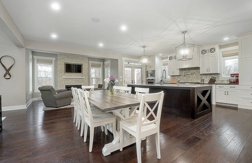Butte Des Morts Casa | Beautiful Home in Oshkosh