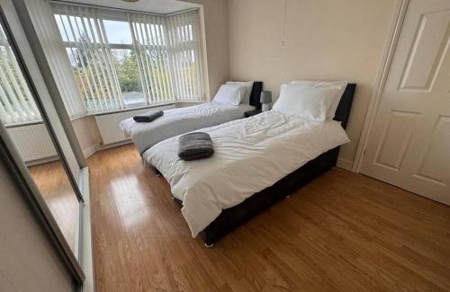 Oldbury Casa | Beautiful Home near Birmingham