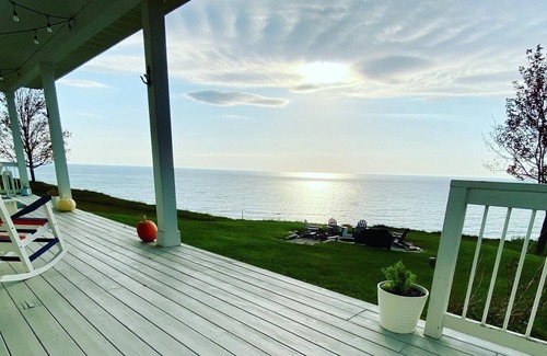 Ludington Casa | Hermosa casa frente al mar en el lago Michigan - ¡La semana del Día del Trabajo acaba de abrir!
