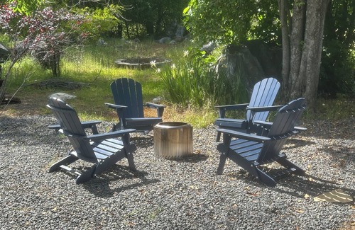 Columbia Casa | Beautiful home on full acre of privacy just steps away from Columbia State Park