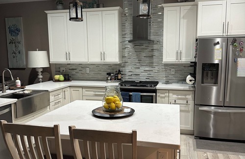 South Mountain Casa | Beautiful home on Golf Course in gated community centrally located in Phoenix.