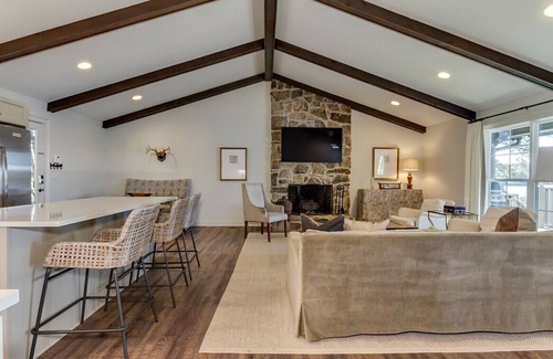 Northport Casa | Beautiful Home on Lake Tuscaloosa