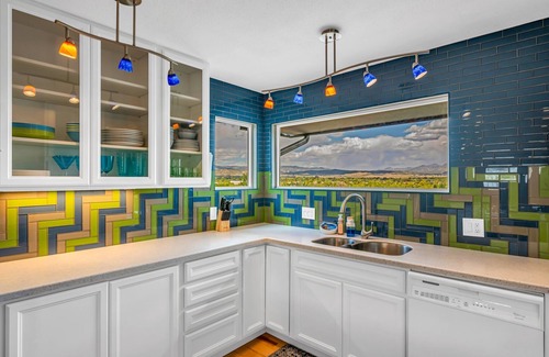 Lincoln Park Casa | Beautiful home on the bluff overlooking river and mountain views with hot tub!