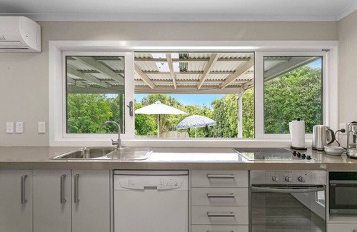 Taupo Casa | Beautiful home - spacious, peaceful, modern, with outdoor deck, and fully fenced for pets