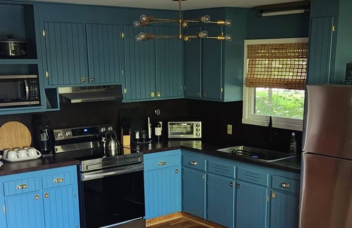 Tolland Casa | Beautiful Home w/ Hot Tub in a Private Lake Community