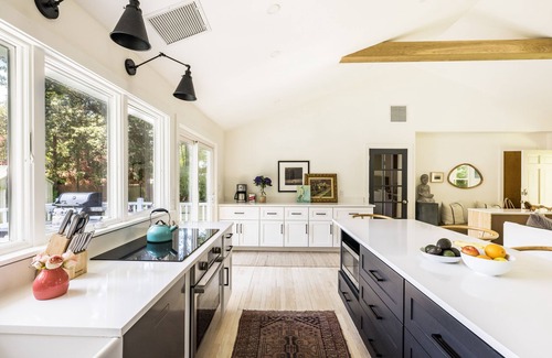 Clearwater Beach Casa | Beautiful home with gunite heated pool, walk to bay beach club!