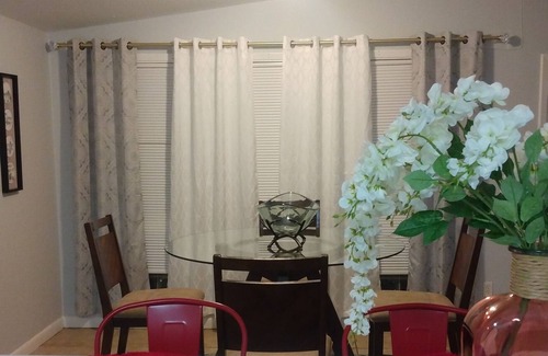 Windsor Forest Casa | beautiful home with a lot place to create go memories with your family an friend