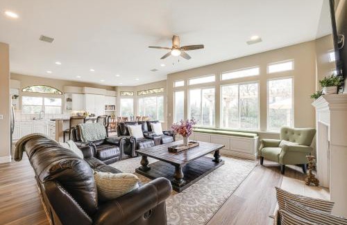 Byron Casa | Beautiful Home with Hot Tub on Byron Olive Farm