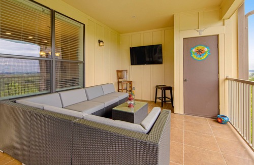 Jonestown Condominio | Beautiful home with shared hot tub, private washer and dryer, WiFi, & central AC