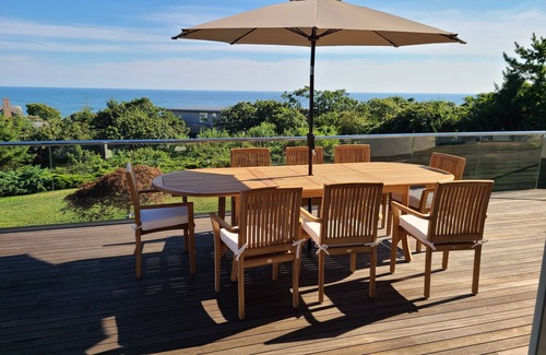 Montauk Casa | Beautiful home with spectacular views of the ocean.