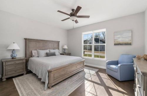 Tullahoma Casa | Beautiful Home with Lake and Marina Access, Firepit, Golf Cart Included