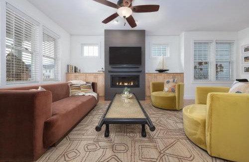 South Haven Casa | Beautiful home with year round swimming and hot tub!