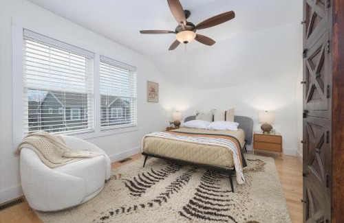 South Haven Casa | Beautiful home with year round swimming and hot tub!