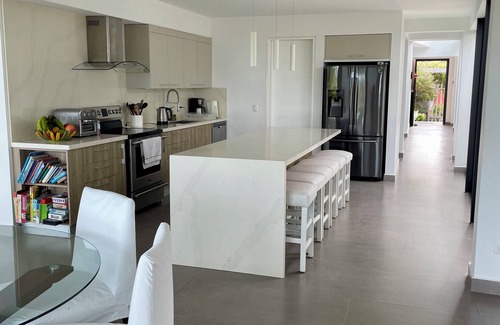 Heredia Casa | Beautiful house with pool in Heredia, ideal for families and long stays.