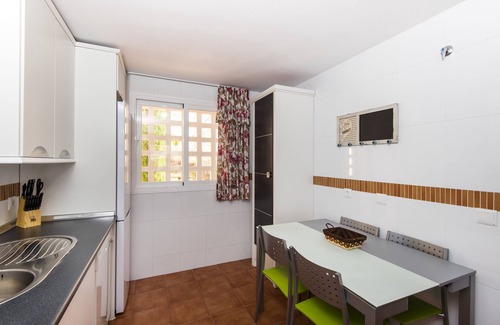 Alhaurín el Grande Casa | Beautiful House with Pool, Golf Course, Terraces, Wi-Fi and Air Conditioning