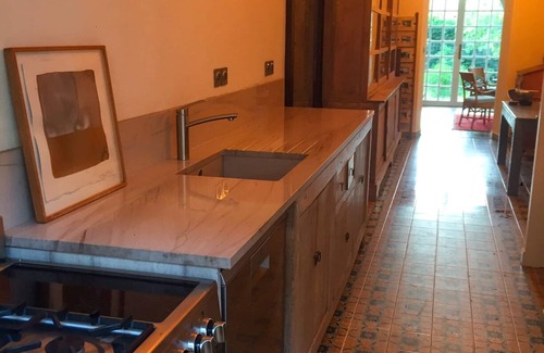 Ascain Casa | Beautiful House 16 pers in typical village, 14 min away from beach
