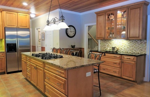 Stratton Casa | Beautiful House and Barn in the Stratton Mountains New generator EV charger