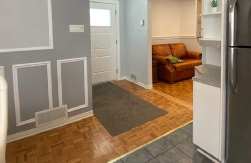 Laval Casa | Beautiful house. Backyard pool. Free parking. Free Wi-Fi