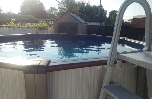 Laval Casa | Beautiful house. Backyard pool. Free parking. Free Wi-Fi