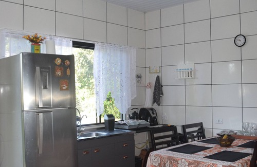 Morretes Cabaña | Beautiful House! Enjoy moments in nature and cooling off in the pool,