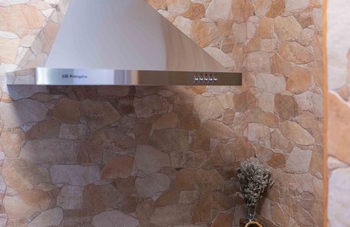 Almodovar del Río Chalet De Esquí | Beautiful house with natural caves and salt water pool