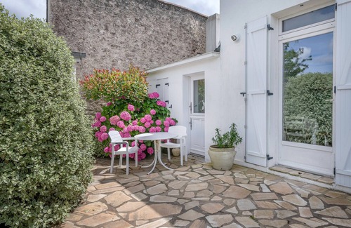 Saille Chalet De Esquí | Hermosa casa para 6, en el corazón de las marismas