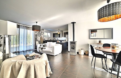 Etaules Casa | Beautiful house for vacation