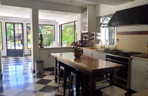 Olivos Casa | Beautiful house in Olivos near the River Plate with pool