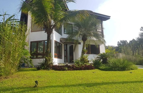 Vista Linda Casa | Beautiful house, in the condominium Hanga Roa in bertioga !!!