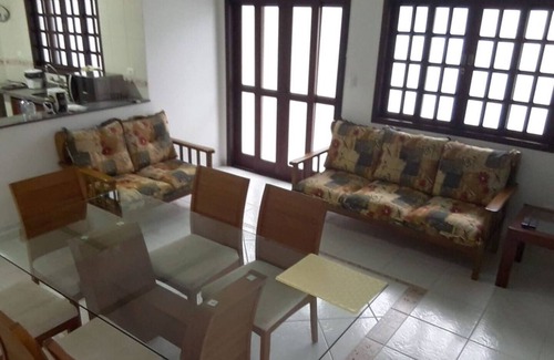 Sumare Casa | Beautiful house in Ubatuba (near the center - 4.5 km from the beach)