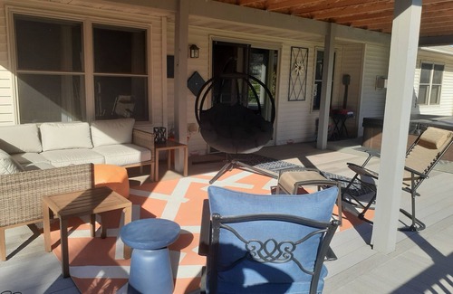 Oshkosh Casa | Beautiful house located 5 minutes drive to EAA AIRVENTUE
