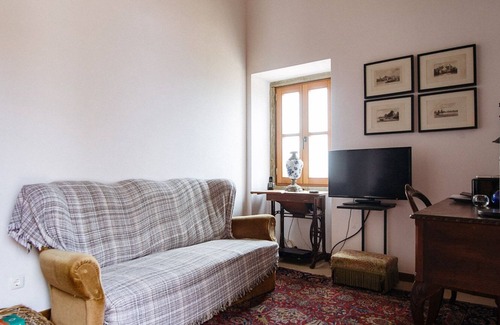 Azenhas do Mar Casa | HERMOSA CASA EN UN ACANTILADO POR EL OCÉANO