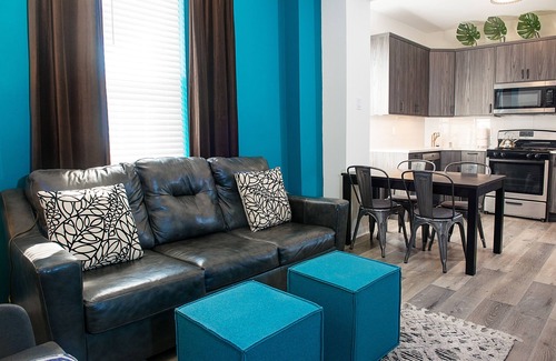 Southwest Center City Casa | Hermosa Casa En Bloque De Jardín Único En La Ciudad.