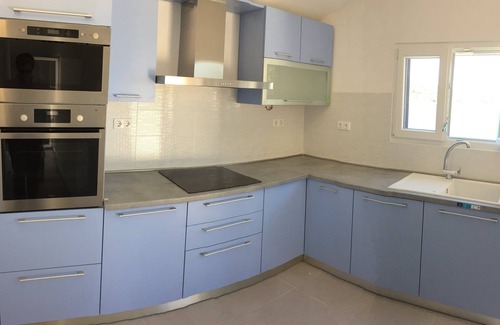 Sevid Villa | Hermosa villa, frente al mar con piscina privada, a 25 km del aeropuerto de Split