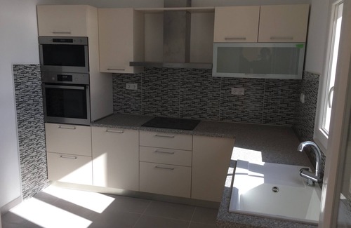 Sevid Villa | Hermosa villa, frente al mar con piscina privada, a 25 km del aeropuerto de Split