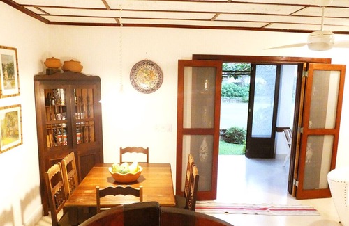 Guaeca Casa | Casa linda com Wi-Fi a poucos metros da Praia