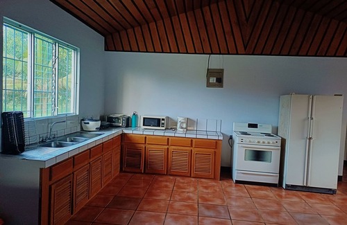 Pital Casa | Hermosa casa con piscina y bar humedo en Quinta La Loma
