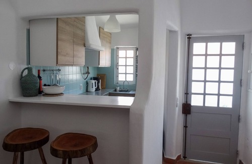 Baiona Casa | Beautiful house with roof terrace in old town of Odeceixe